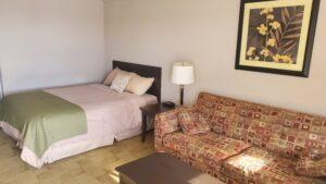 Shoreside Inn Accommodations - Standard Queen Rooms